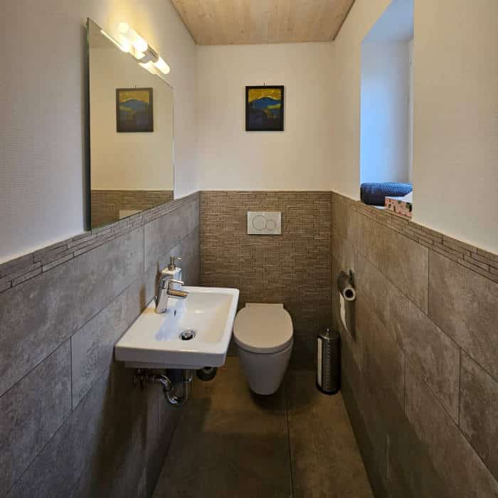 Das Gästeklo im Erddgeschoss